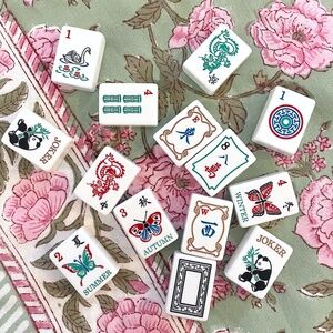 Linda Li Butterfly Mahjong Tiles (The Artisan Collection: Butterfly Series)